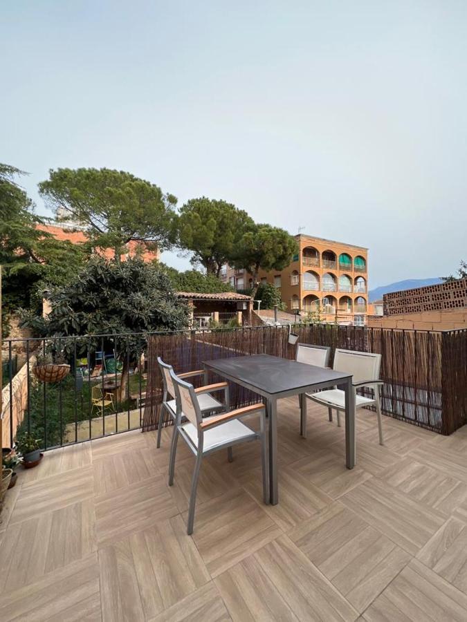 Alojamiento Con Encanto En Planta Superior Ideal Para Trabajo Y Escapadas Familiares En Montserrat Esparreguera 外观 照片