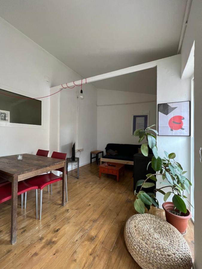 Alojamiento Con Encanto En Planta Superior Ideal Para Trabajo Y Escapadas Familiares En Montserrat Esparreguera 外观 照片