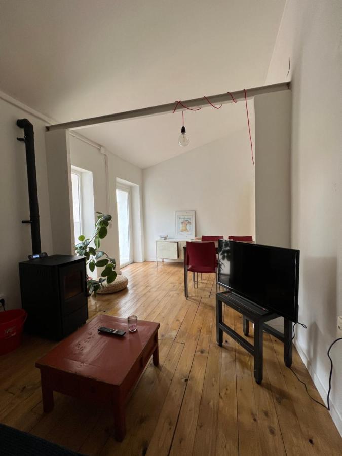 Alojamiento Con Encanto En Planta Superior Ideal Para Trabajo Y Escapadas Familiares En Montserrat Esparreguera 外观 照片