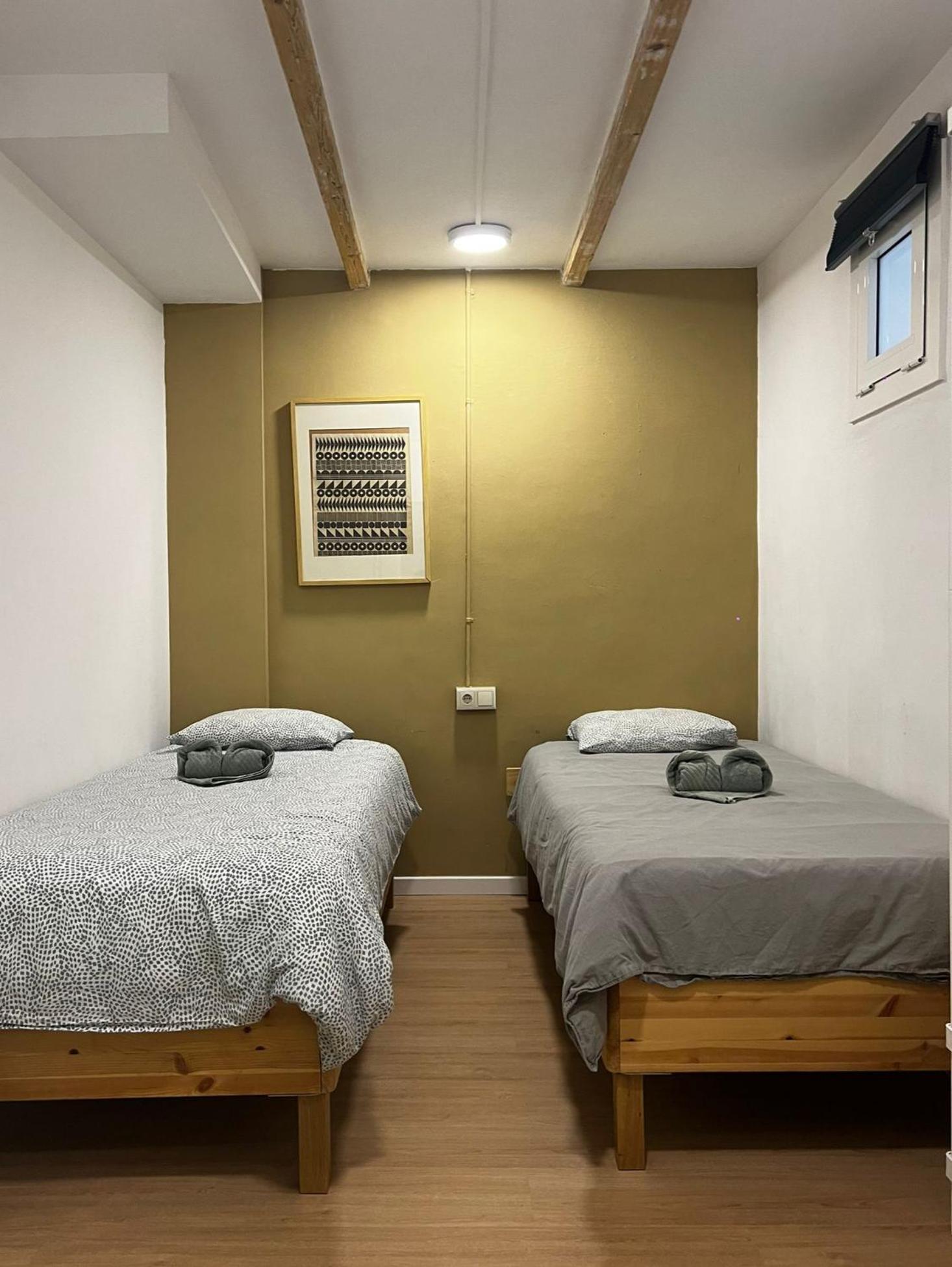 Alojamiento Con Encanto En Planta Superior Ideal Para Trabajo Y Escapadas Familiares En Montserrat Esparreguera 外观 照片