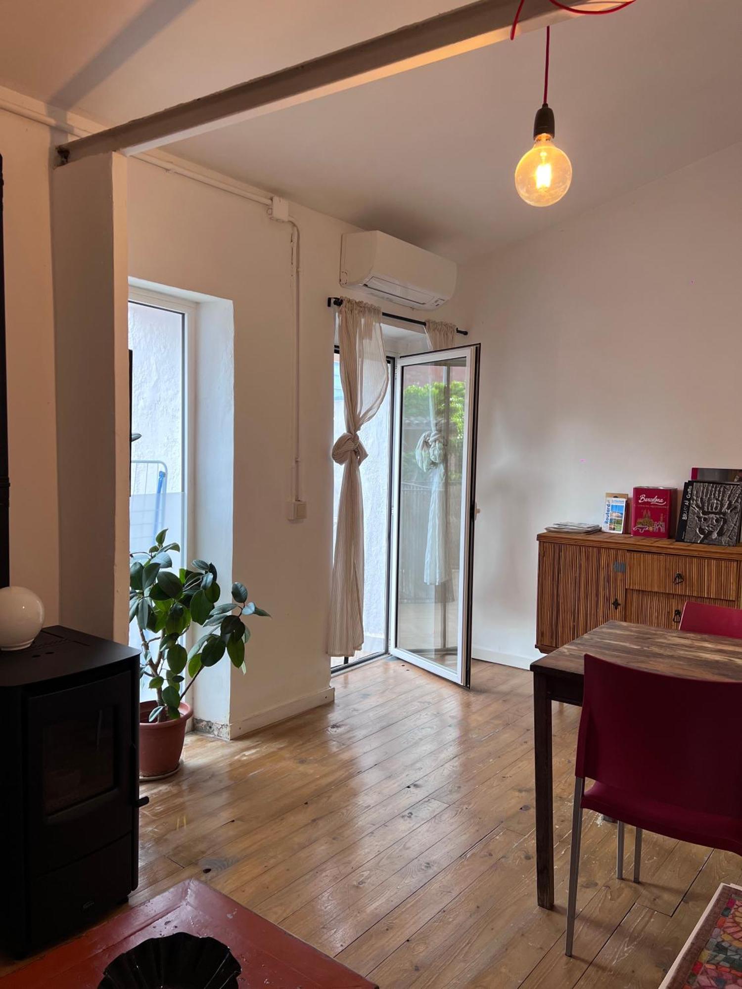 Alojamiento Con Encanto En Planta Superior Ideal Para Trabajo Y Escapadas Familiares En Montserrat Esparreguera 外观 照片